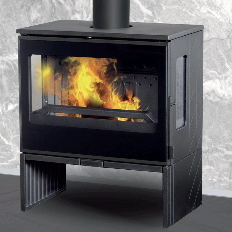 Peisovn Plamen Eco 12 kW støpejern emaljert