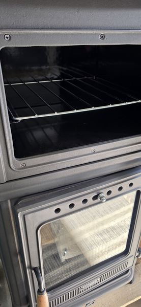 Hovedbilde Vedkomfyr Modell 8010CK koketopp bakerovn 7kW side dør til ...